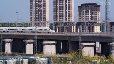 高铁列车中国铁路和谐号铁路高架